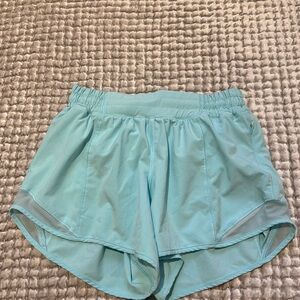 lululemon hotty hot shorts, size 4 tall
